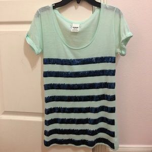 Super cute PINK top!